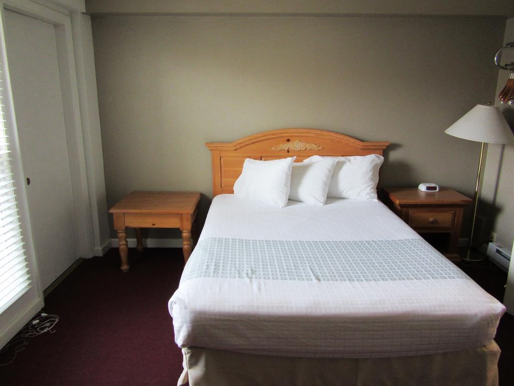 White Buffalo Hotel West Yellowstone Exterior foto