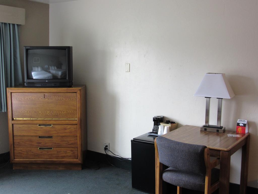 White Buffalo Hotel West Yellowstone Habitación foto